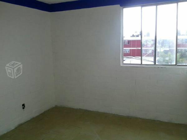 Amplio Departamento cerca Metro Ecatepec