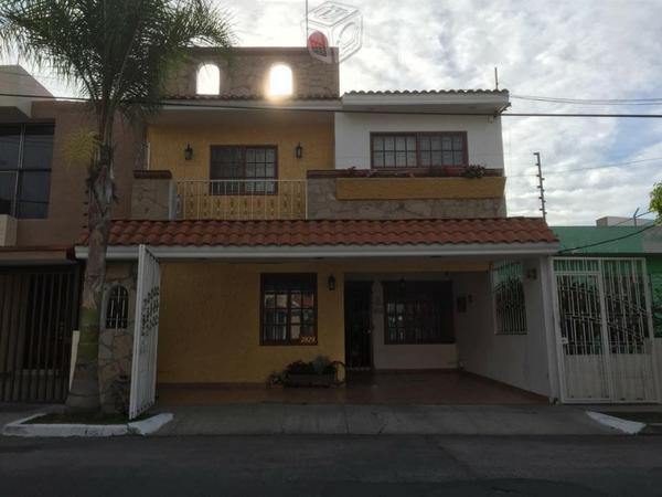 Casa en Venta Jardines de la Cruz