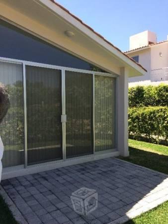 Casa sustentable con jardín privado