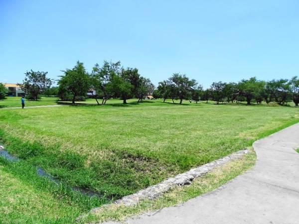 Terreno club de Golf AAA frente al green