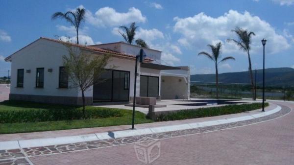 Terrenos Residenciales con Casas Club