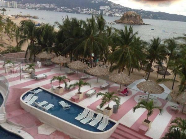 Acapulco Playa Suites,Julio Agosto,finsem 4 noches