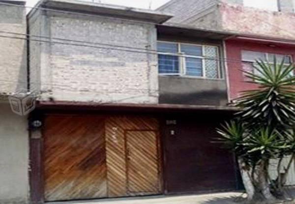 Casa con buena construcción en Valle de Los Reyes