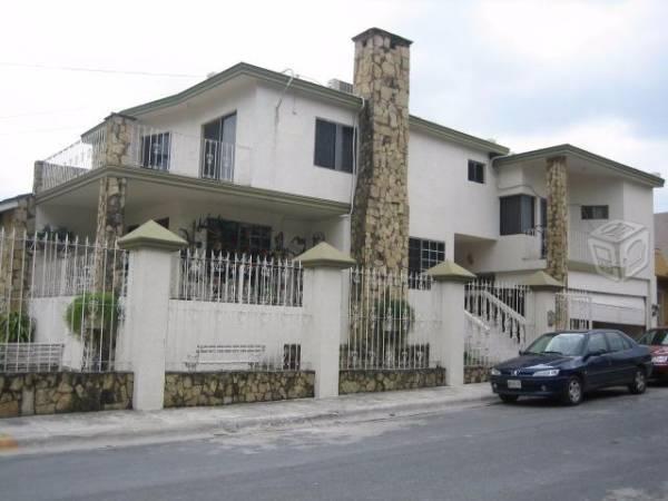 Casa Amplia Col Lagos del Bosque,Mty