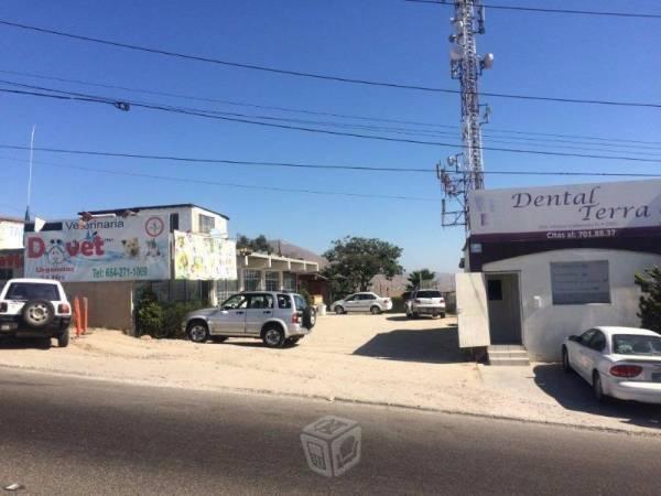 Propiedad con locales comerciales y casa, gran opo