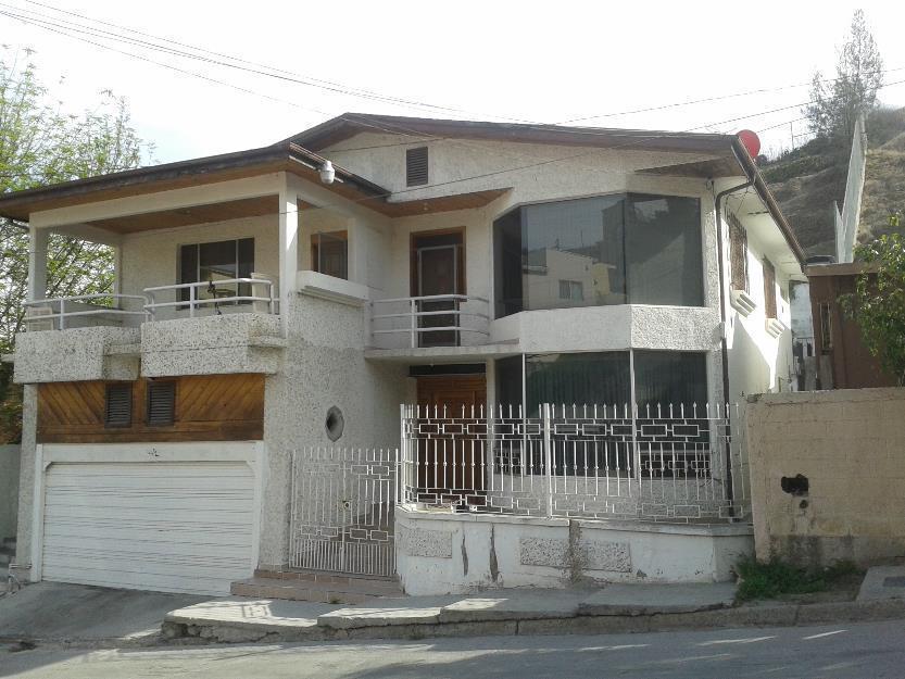 Casa dos plantas 450m2