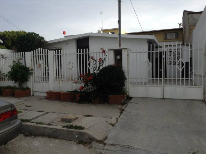 Casa en el mirador $130,000 dlls negociables