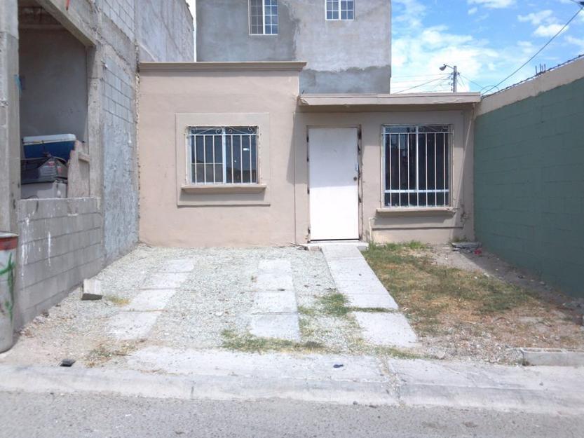 Casa en villa fontana $360,000 de 2 recamaras