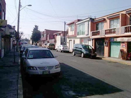 Locales Comerciales y Departamentos, Col. Magdalena, Toluca